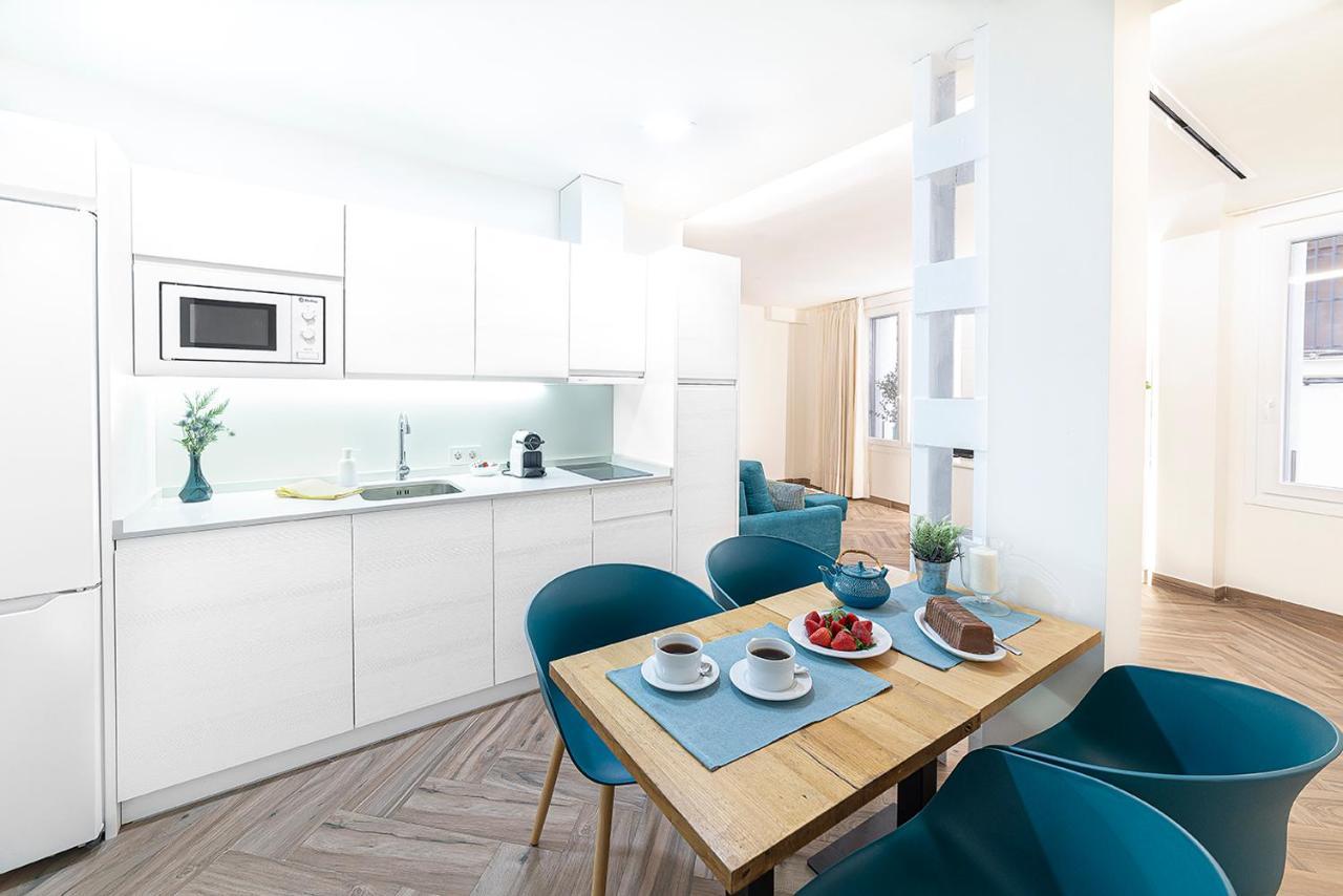 Magdalena Plaza Appartement Sevilla Buitenkant foto