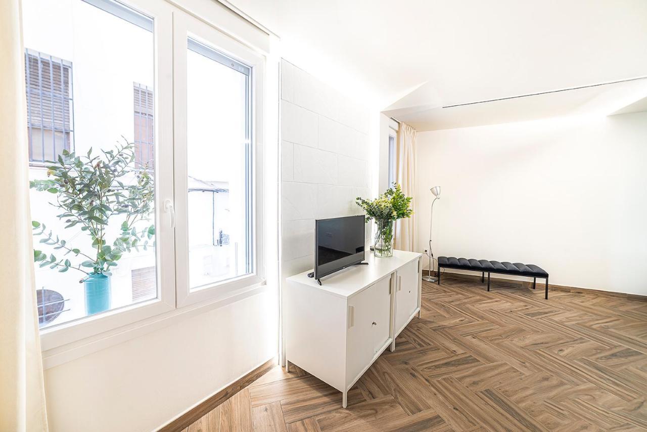 Magdalena Plaza Appartement Sevilla Buitenkant foto